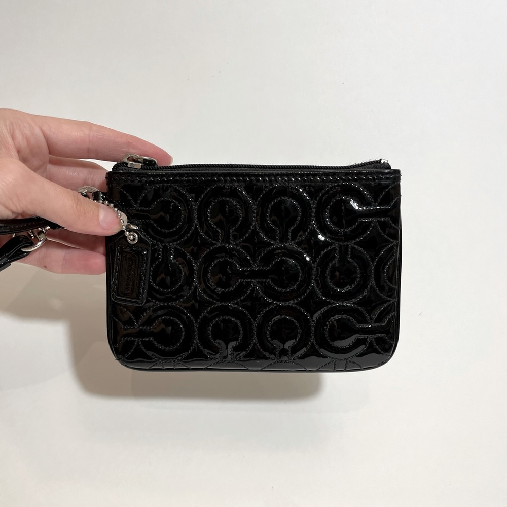 Coach Patent Clutch